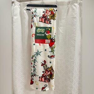 *BRAND NEW* Grinch Christmas Blanket with Cindy Lou & Max